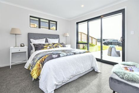 Photo of property in 4 Trevor Mcmiken Drive, Patumahoe, 2679