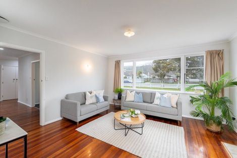 Photo of property in 33 John Street, Trentham, Upper Hutt, 5018