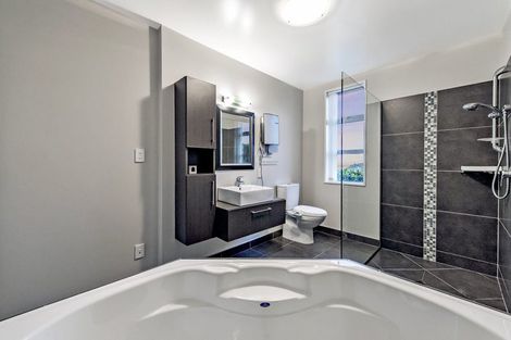 Photo of property in 2 Redcliffs View Lane, Redcliffs, Christchurch, 8081