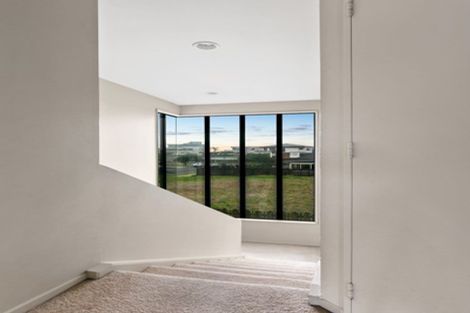 Photo of property in 9a Sunbrae Grove, Mount Maunganui, 3116