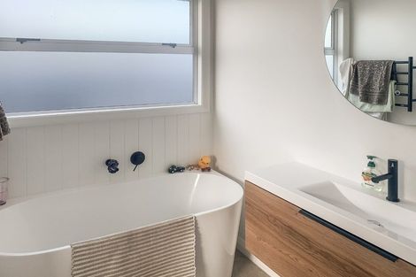 Photo of property in 20 Chamberlain Street, Dannevirke, 4930