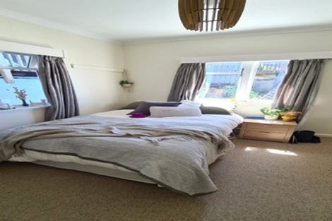 Photo of property in 122 Grafton Road, Roseneath, Wellington, 6011