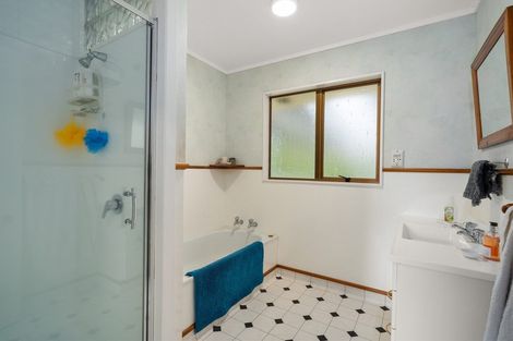 Photo of property in 35 Shady Lane, Welcome Bay, Tauranga, 3175