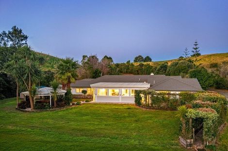 Photo of property in 56 Joblin Road, Wainui, Silverdale, 0994
