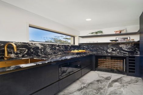 Photo of property in 24 Half Moon Rise, Half Moon Bay, Auckland, 2012