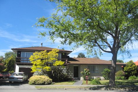 Photo of property in 8 Fenmere Place, Burwood, Christchurch, 8083