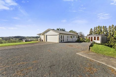 Photo of property in 233 Whitehills Road, Waitoki, Silverdale, 0994
