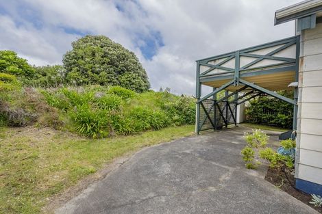 Photo of property in 76 Field Way, Waikanae Beach, Waikanae, 5036