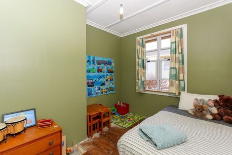 Photo of property in 8 Newbury Place, Waitara, 4320