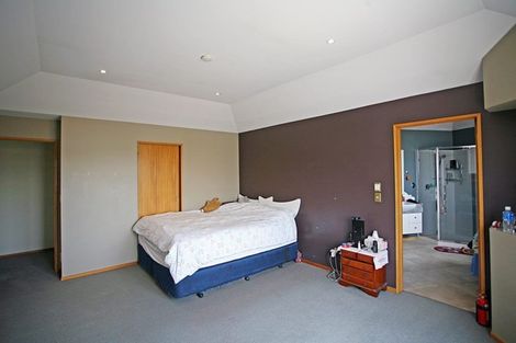 Photo of property in 183 Withells Road, Avonhead, Christchurch, 8042