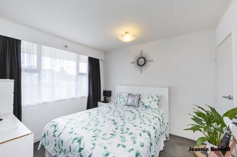 Photo of property in 16 Carow Street, Palmerston North, 4410