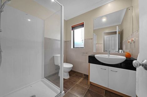 Photo of property in 11 Gordal Place, Flat Bush, Auckland, 2016