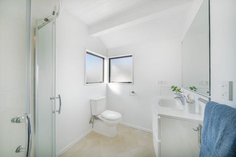 Photo of property in 12 Longmont Terrace, Churton Park, Wellington, 6037