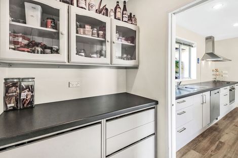 Photo of property in 1 Greenan Place, Doyleston, 7683