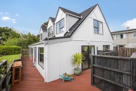 Photo of property in 10 Puketai Place, Pukerua Bay, 5026