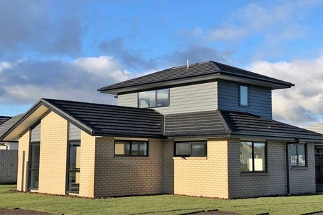 Photo of property in 1 Robalan Close, Halswell, Christchurch, 8025