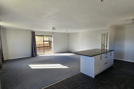 Photo of property in 154 Sievers Grove, Cannons Creek, Porirua, 5024