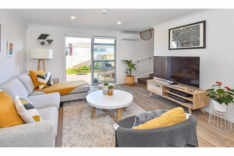 Photo of property in 8b Totara Road, Manurewa, Auckland, 2102