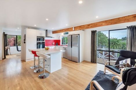 Photo of property in 50 Rhinevale Close, Henderson, Auckland, 0612