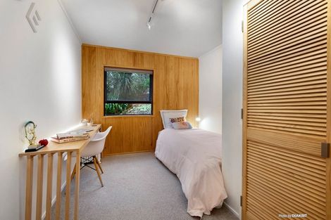 Photo of property in 8 Burbank Crescent, Churton Park, Wellington, 6037