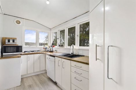 Photo of property in 5 Argyle Road, Browns Bay, Auckland, 0630
