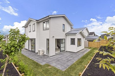 Photo of property in 8 Dragonfly Way, Massey, Auckland, 0614