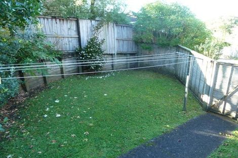 Photo of property in 43a Forrest Hill Road, Milford, Auckland, 0620