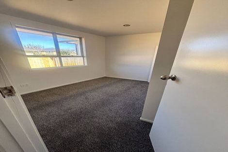 Photo of property in 2 Arnhem Place, Pukekohe, 2120