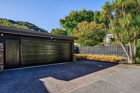 Photo of property in 27 Cheviot Road, Lowry Bay, Lower Hutt, 5013