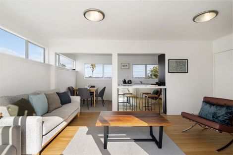 Photo of property in 1/33 Castor Bay Road, Castor Bay, Auckland, 0620