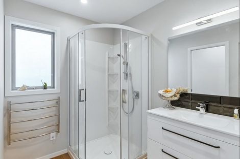 Photo of property in 37 Liverpool Street, Levin, 5510