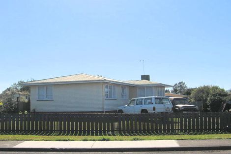 Photo of property in 42 Eastburn Street, Papakura, 2110