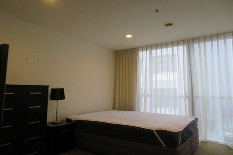 Photo of property in Terrace Heights Apartments, 2/163p The Terrace, Wellington Central, Wellington, 6011