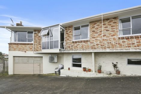 Photo of property in 15 Mount View Place, Spotswood, New Plymouth, 4310