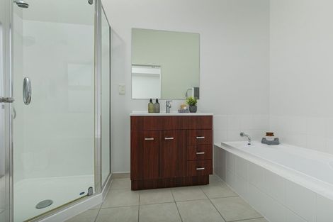 Photo of property in 14/40 Scarlet Oak Drive, Schnapper Rock, Auckland, 0632