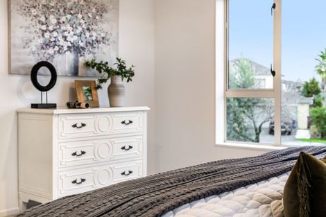 Photo of property in 5/23 Charlenne Close, Ranui, Auckland, 0612