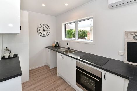 Photo of property in 1/70 Florence Avenue, Orewa, 0931