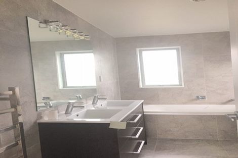 Photo of property in 33 Fennell Crescent, Silverdale, 0932