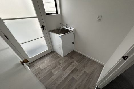 Photo of property in 14 Chablis Place, Henderson, Auckland, 0612