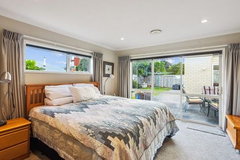 Photo of property in 36 Pharazyn Avenue, Waikanae Beach, Waikanae, 5036
