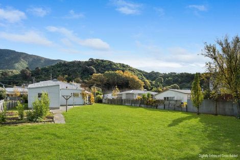 Photo of property in 6 Durham Street, Picton, 7220