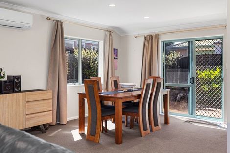 Photo of property in 122 Dalton Drive, Papamoa Beach, Papamoa, 3118