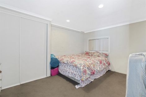 Photo of property in 41 Royal Road, Massey, Auckland, 0614