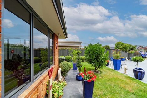 Photo of property in 6 Waitaha Place, Clive, 4102