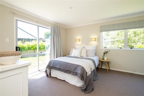 Photo of property in 15 Emerald Hill, Havelock North, 4130