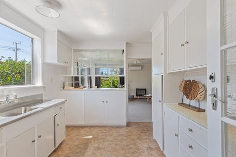 Photo of property in 42b Sackville Street, Fitzroy, New Plymouth, 4312