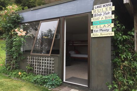 Photo of property in 7 Tombleson Road, Lake Rotoma, Rotorua, 3074