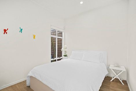 Photo of property in 19a Ruby Cove, Omaha, 0986