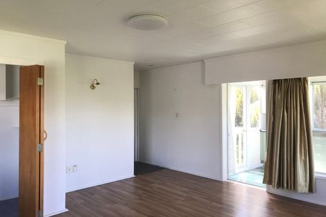 Photo of property in 30 Killarney Avenue, Torbay, Auckland, 0630