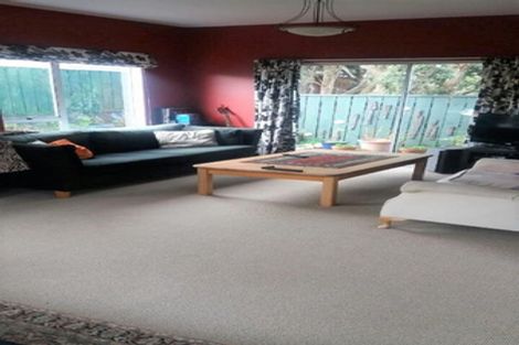 Photo of property in 37 Pukatea Street, Eastbourne, Lower Hutt, 5013